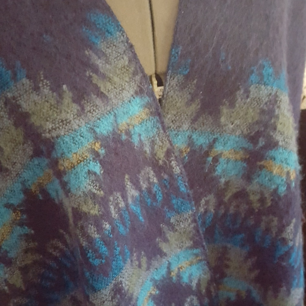 Poncho. - Picture 5 of 6